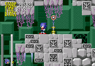 Tyson Hesse Sonic in Sonic 1 cover art